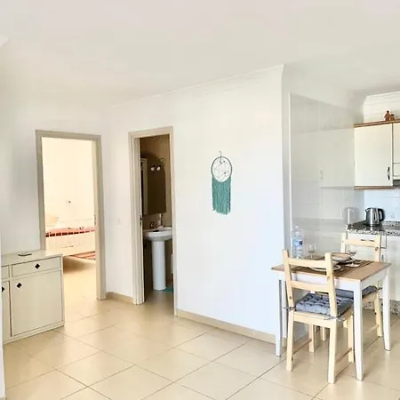 Apartment Atalaya, Central And Quiet With Sea And Pool Views